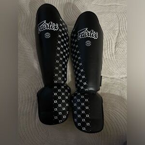 Fairtex shin guards excellent condition